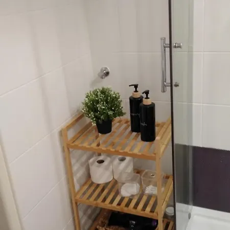 Powstańców Wielkopolskich 12 *